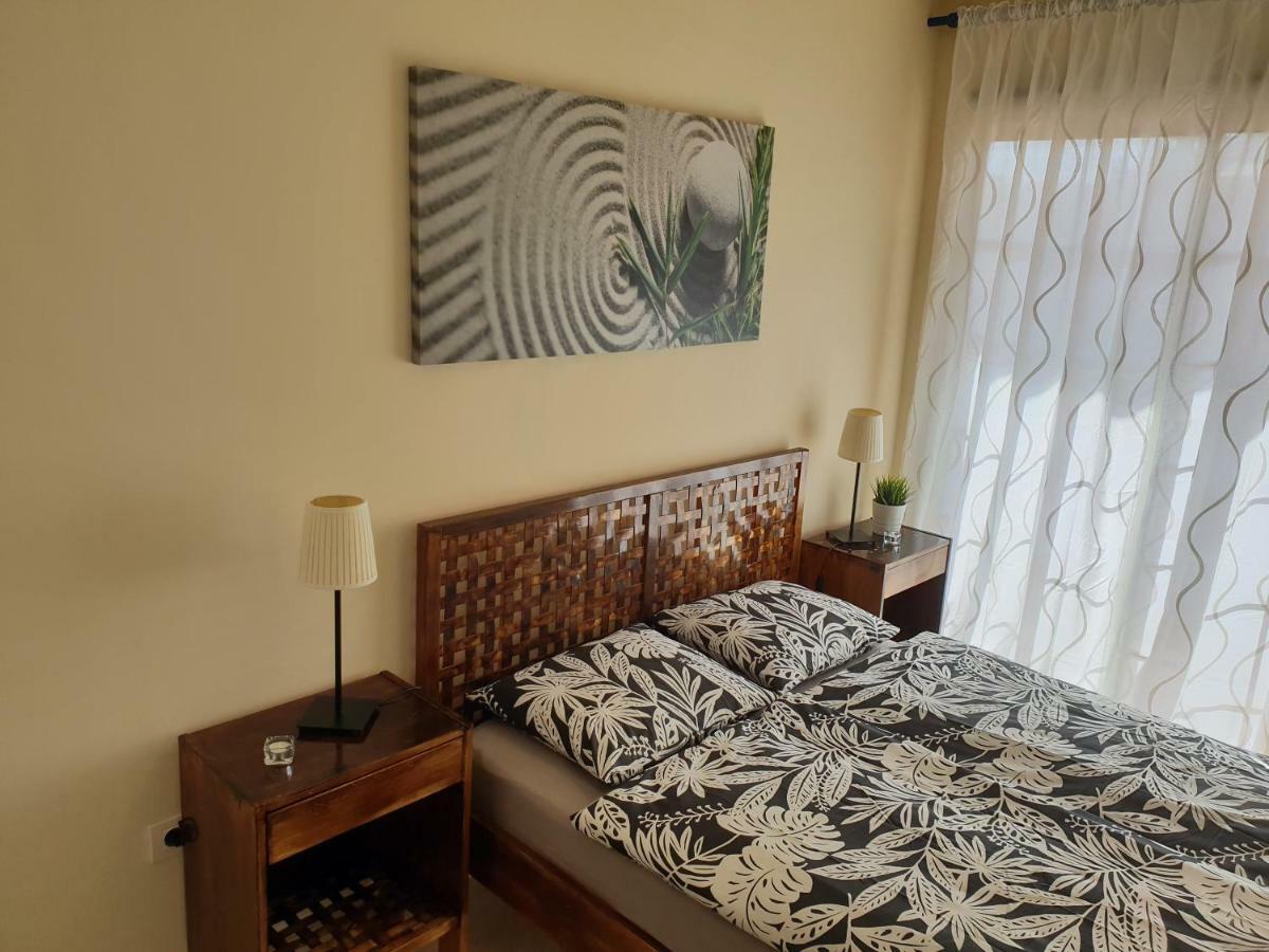 Terrazas Del Duque 2: Beachfront Oasis with Sea Views and Heated Pool Costa Adeje  Exterior photo
