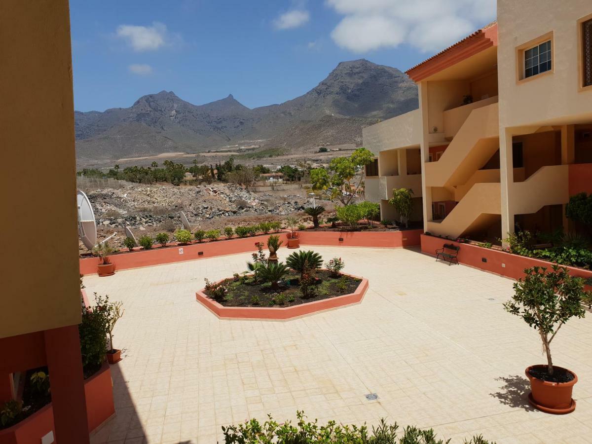 Terrazas Del Duque 2: Beachfront Oasis with Sea Views and Heated Pool Costa Adeje  Exterior photo