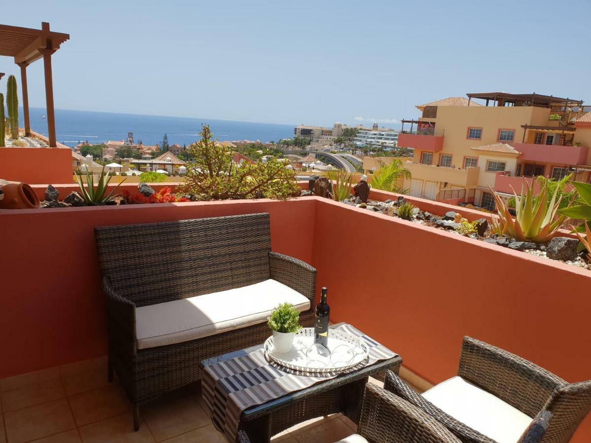 Terrazas Del Duque 2: Beachfront Oasis with Sea Views and Heated Pool Costa Adeje  Exterior photo